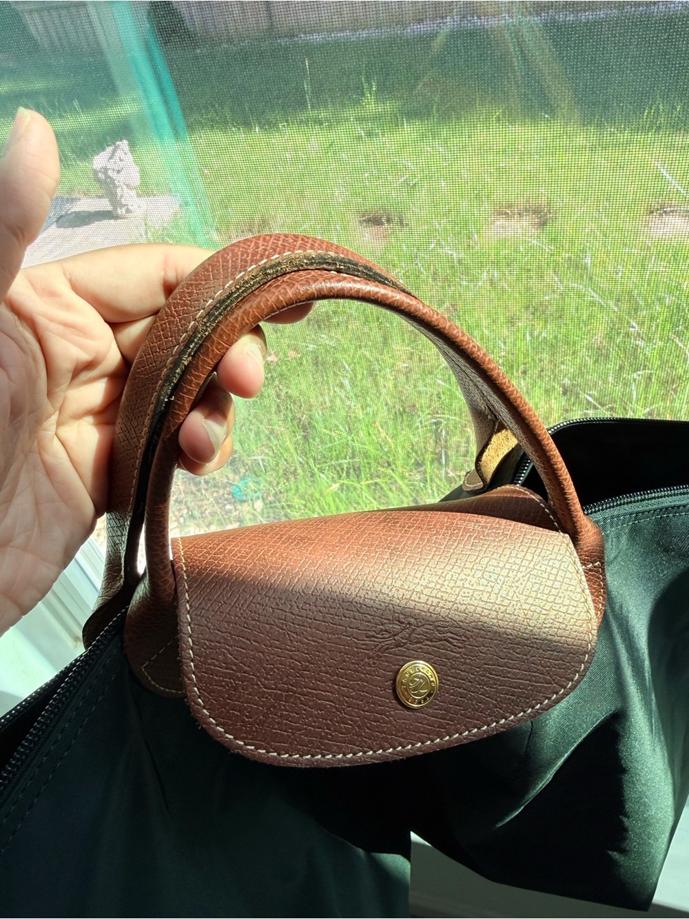 Longchamp large bag Le Pilage- LIKE NEW (black) - Picture 3 of 3